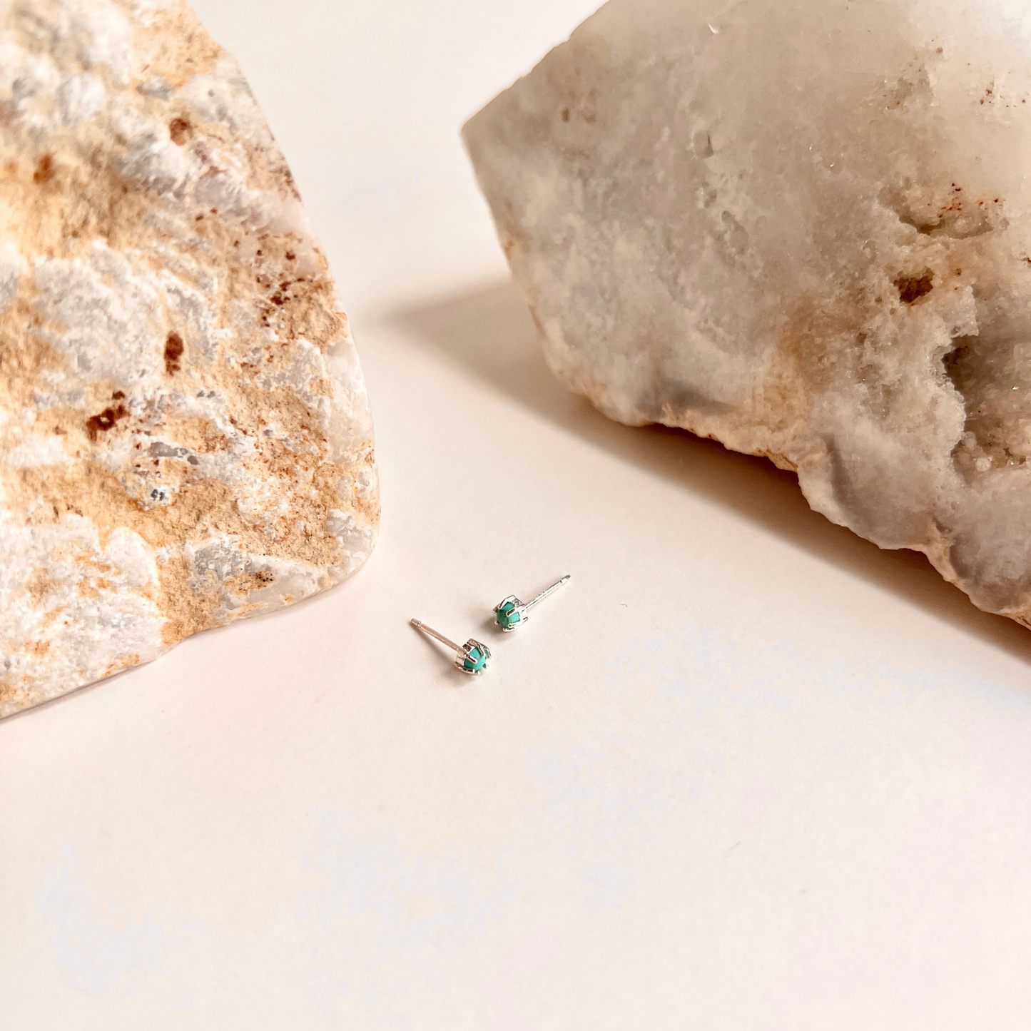 Claw Set Turquoise Stud With 6 Prongs Earrings