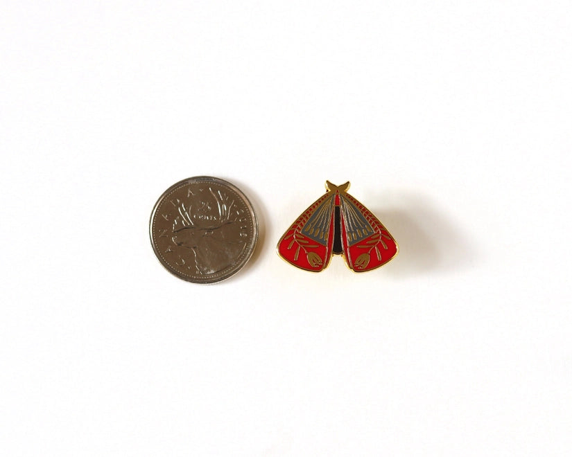 @84 Elegant Moth Enamel Pin