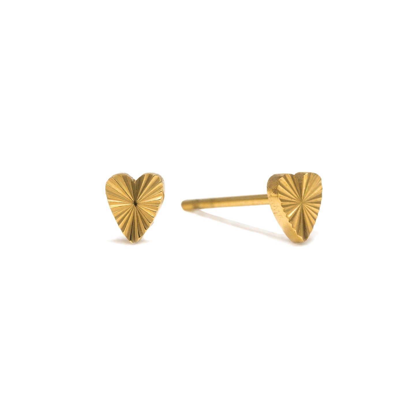 Fluted Heart Studs Gold