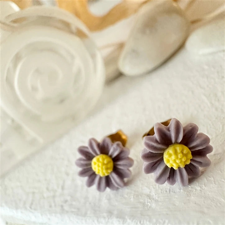 Bellis Porcelain Daisy Stud Earrings Purple