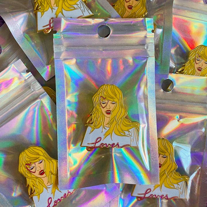 @80 T Swift Lover Enamel Pin