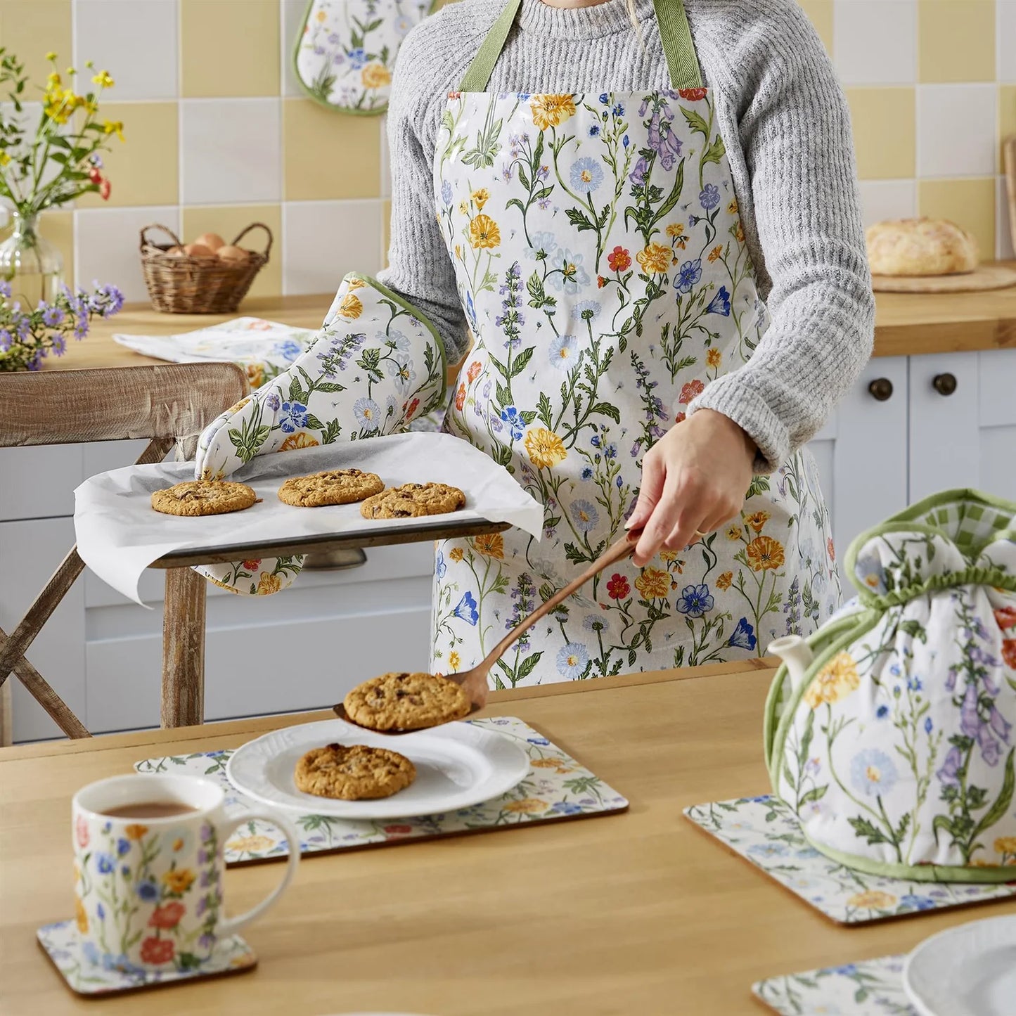 Cottage Garden New Bone China Mug