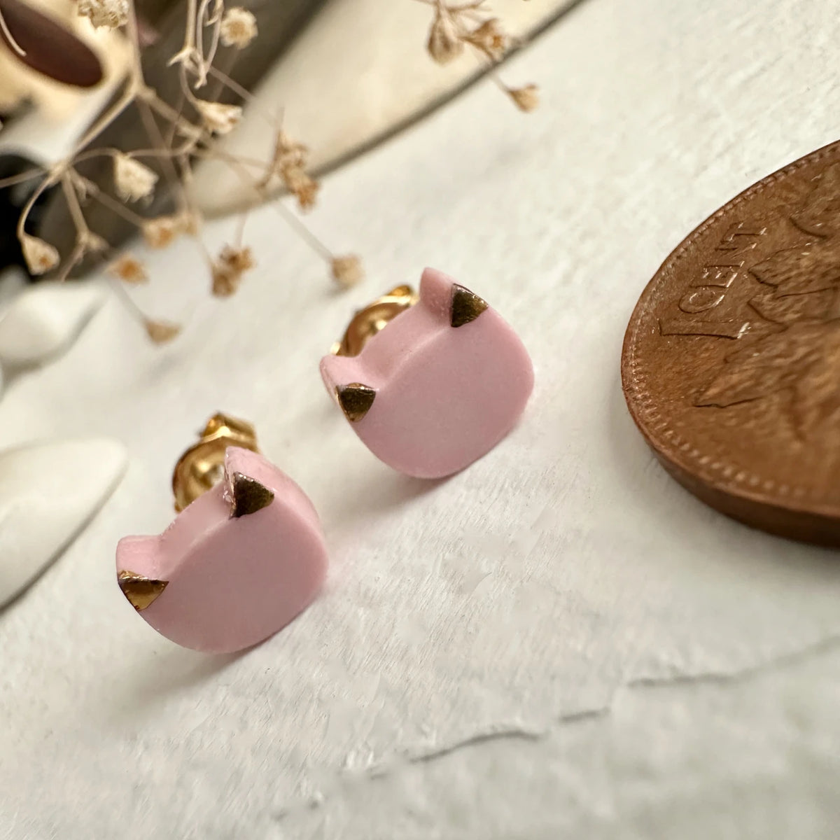 Mew Porcelain Cat Face Stud Earrings Pink