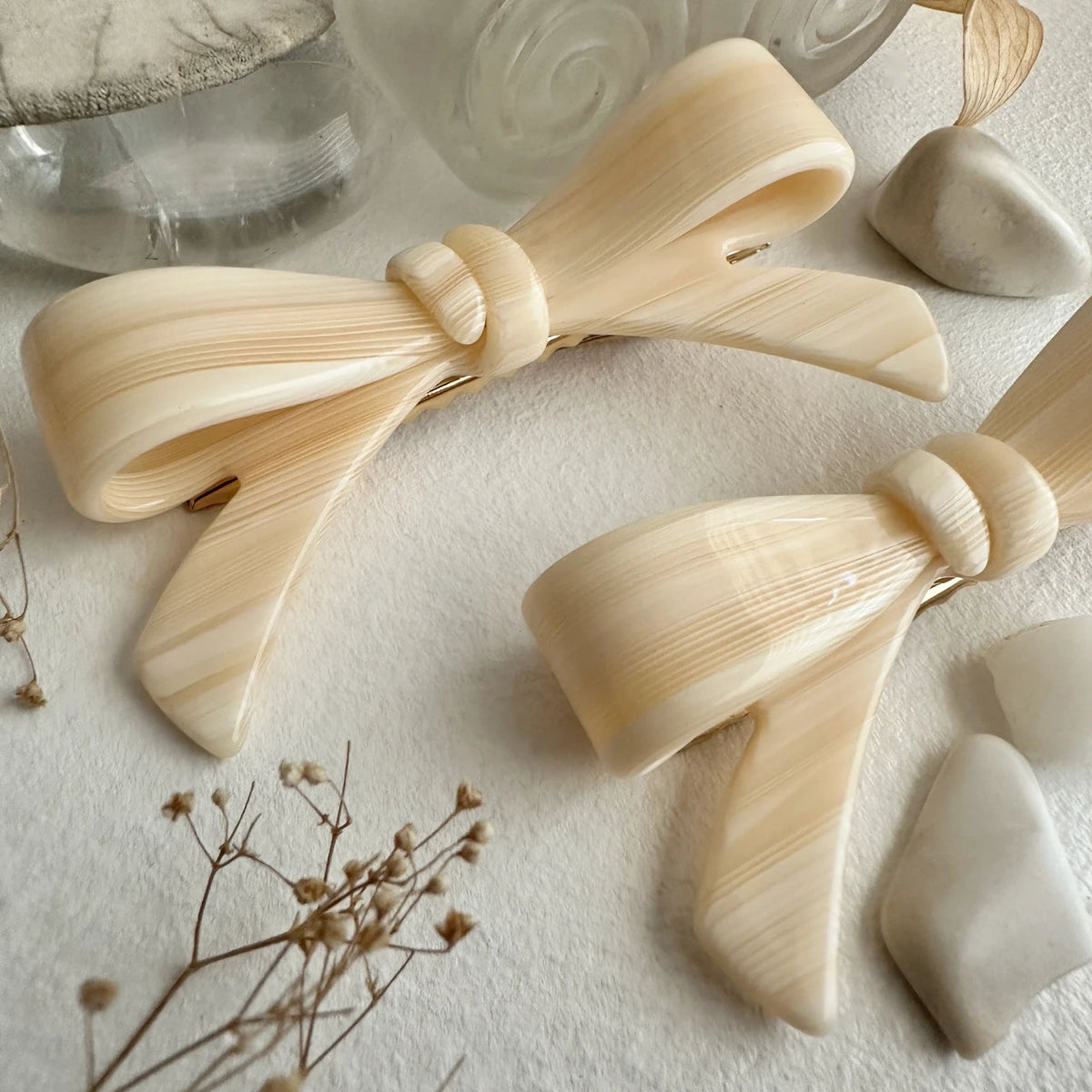 Zooey Bow Hair Clips Butter Cream