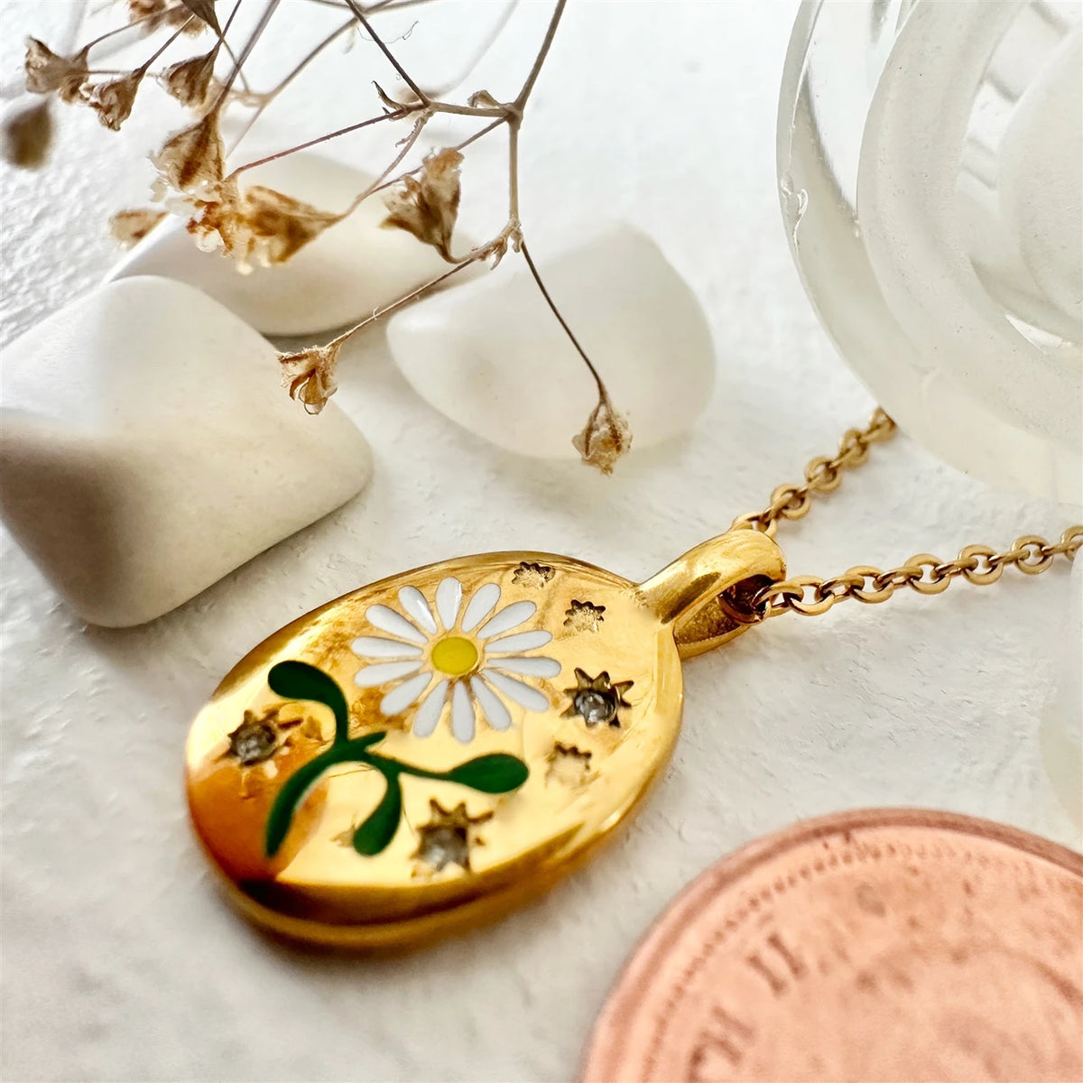 Bellis Daisy Charm Necklace in Gold