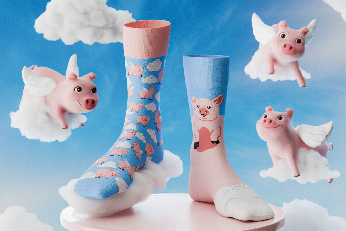 Piggy Dream Crew Socks