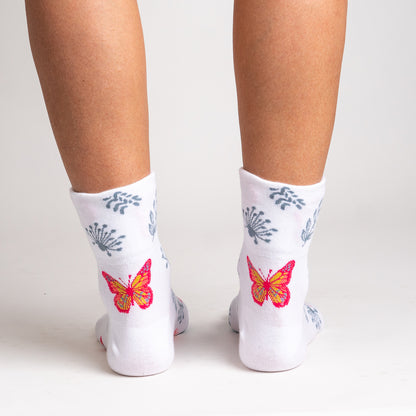 Turn Cuff Crew Socks Take Flight