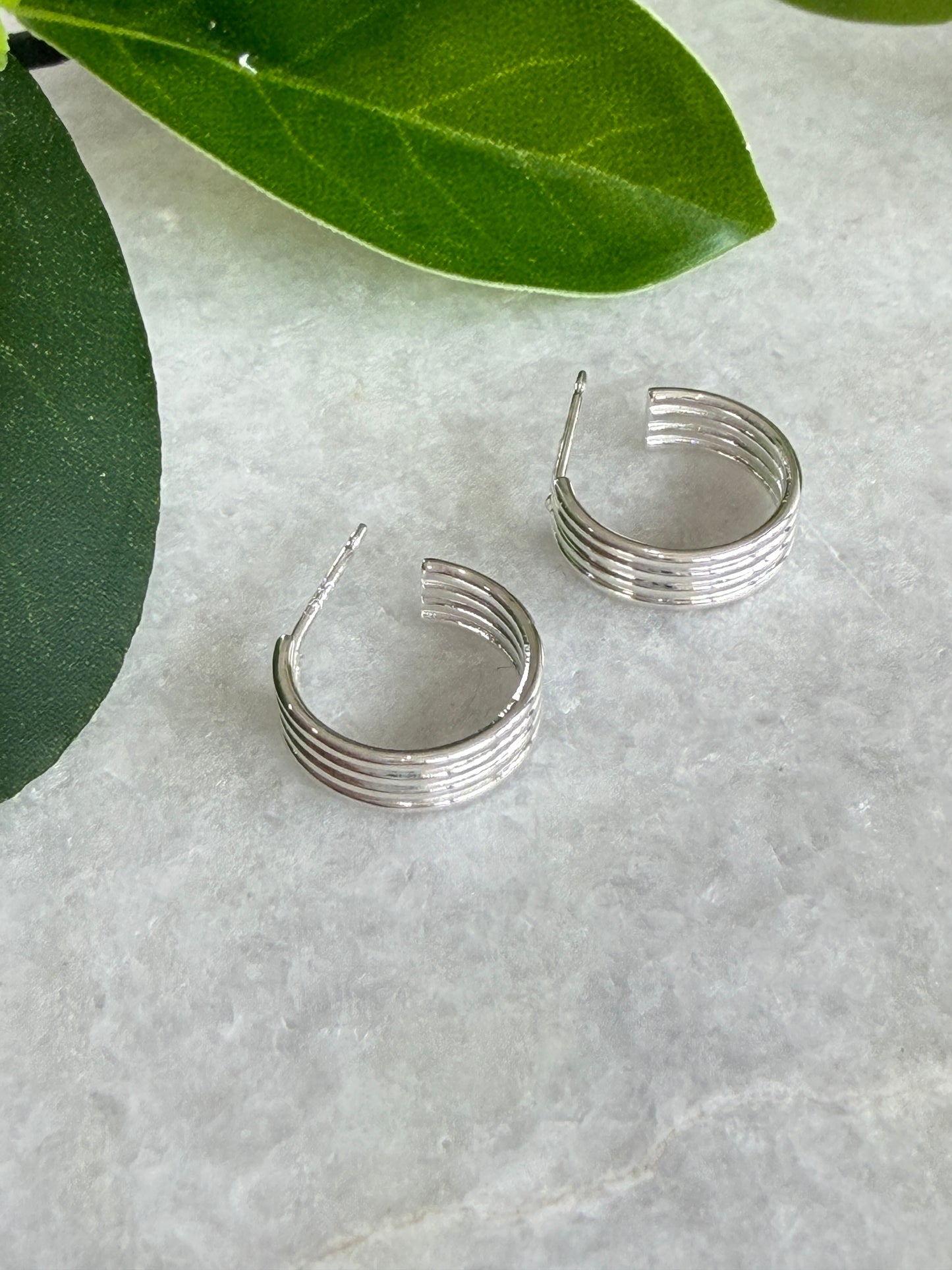 13mm Hoop With Ribs Earrings