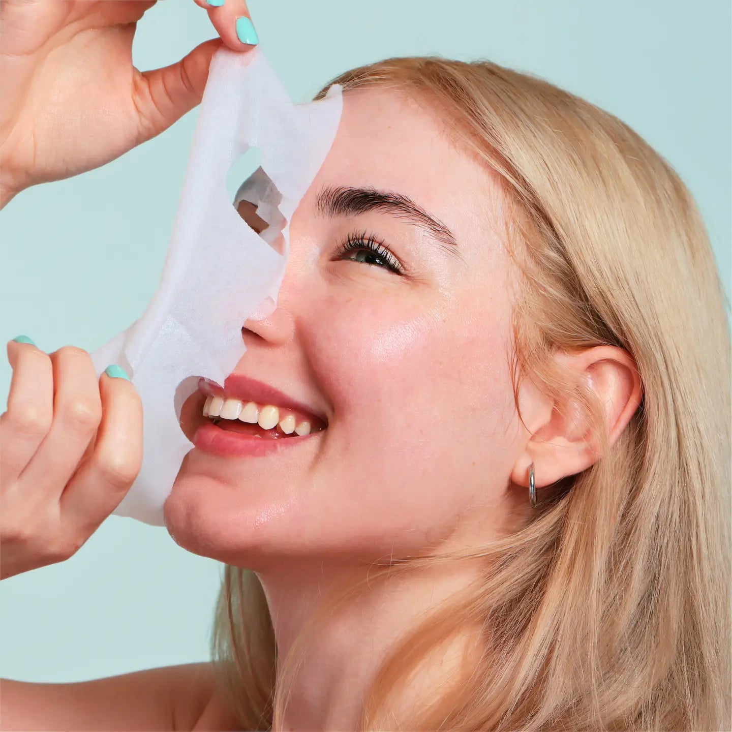 Radiate Love Brightening Korean Face Mask