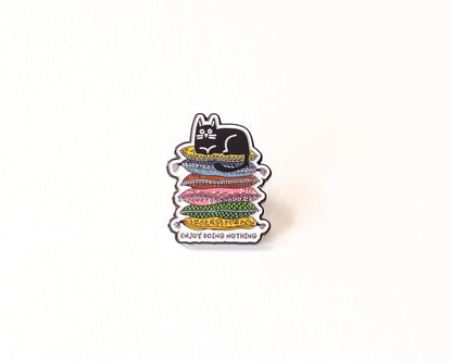 @86 Funny Lazy Cat Enamel Pin