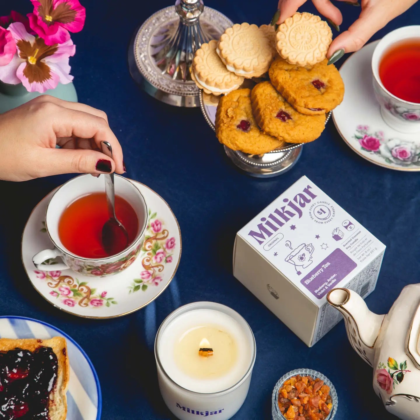 Blueberry Tea Blueberry Amber Vanilla Coconut Soy 8oz Candle