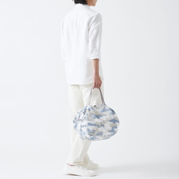 Shupatto Compact Reusable Bag Medium Ukigumo Floating Clouds