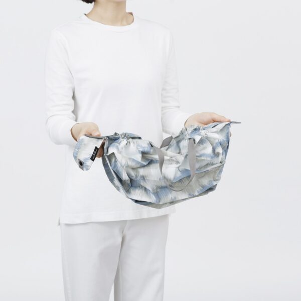 Shupatto Compact Reusable Bag Medium Ukigumo Floating Clouds