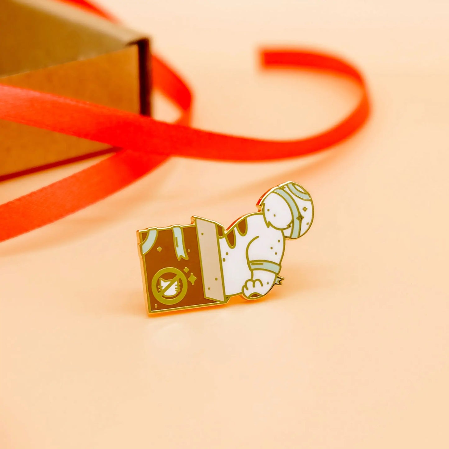 @102 Cat in The Box Enamel Pin